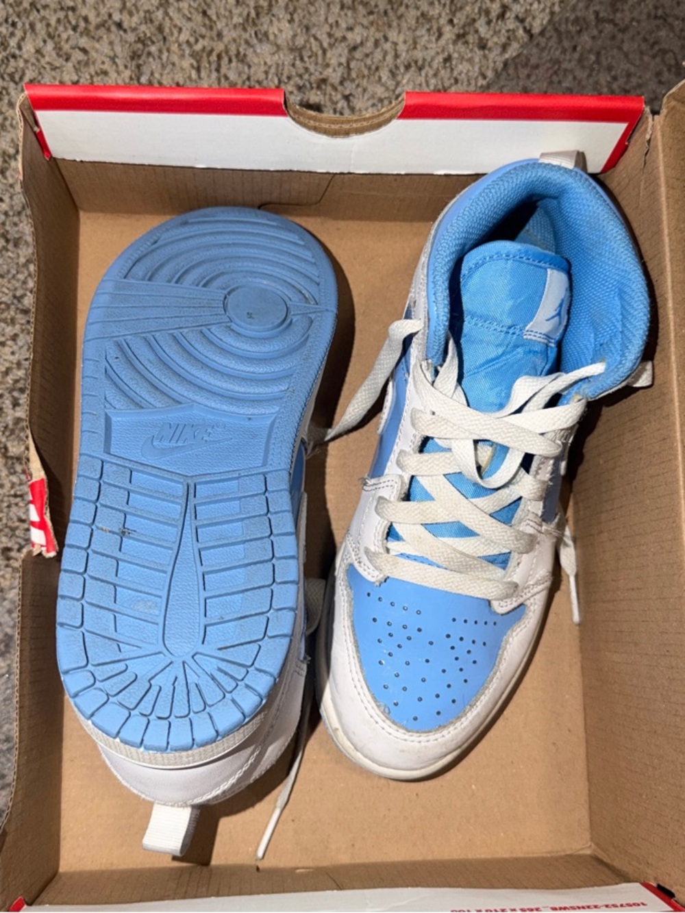 Nike Kids' Air Jordan 1 Mid – White & Light Blue - Picture 2 of 3